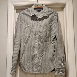 Mens Gap Button Down Size Medium